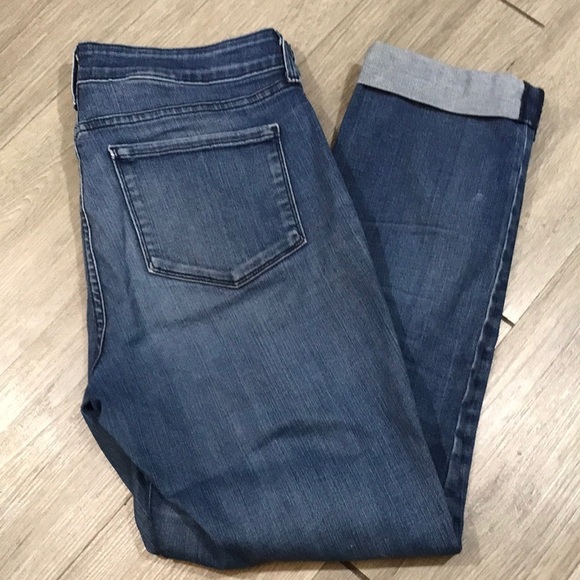 NYDJ “Leanne Boyfriend” Lift/Tuck Technology Roll Cuff Medium Wash Stretch Jeans - Picture 1 of 10